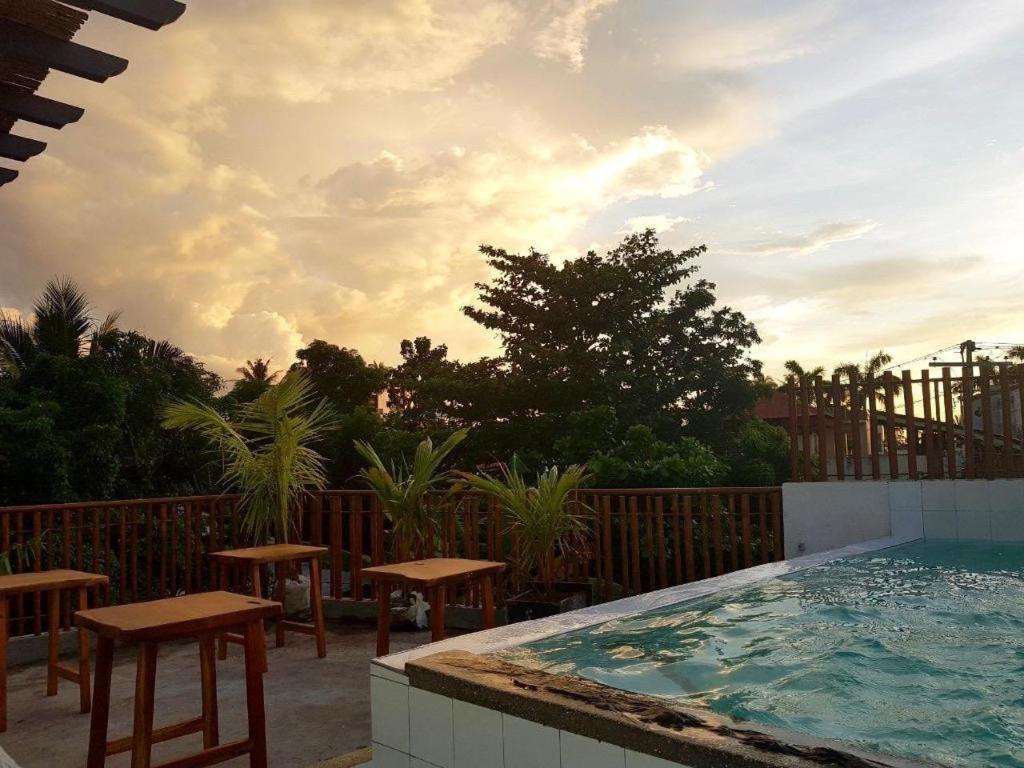 Hannah Hotel Balabag  Bagian luar foto